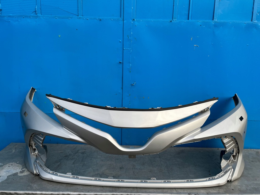 фото №1, Toyota camry viii бампер перед передний pdc 17-