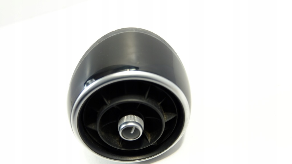 Купить Audi a1 решётка обдув средняя