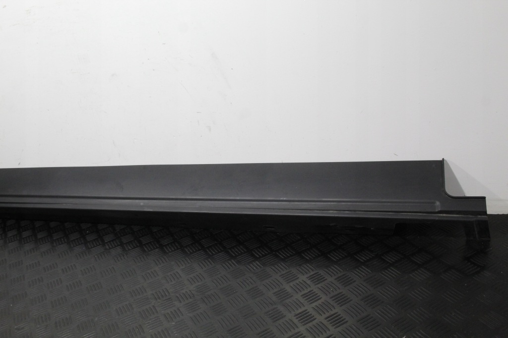 фото №3, Накладка порог правая discovery v 5 l462 cpla-101d56-aa