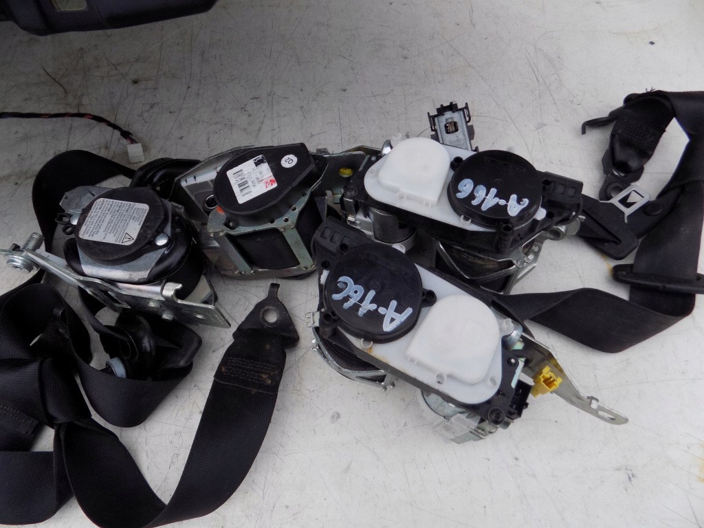 Панель  3x подушка безпеки 4x ремені mercedes ml166 a166 в Україні