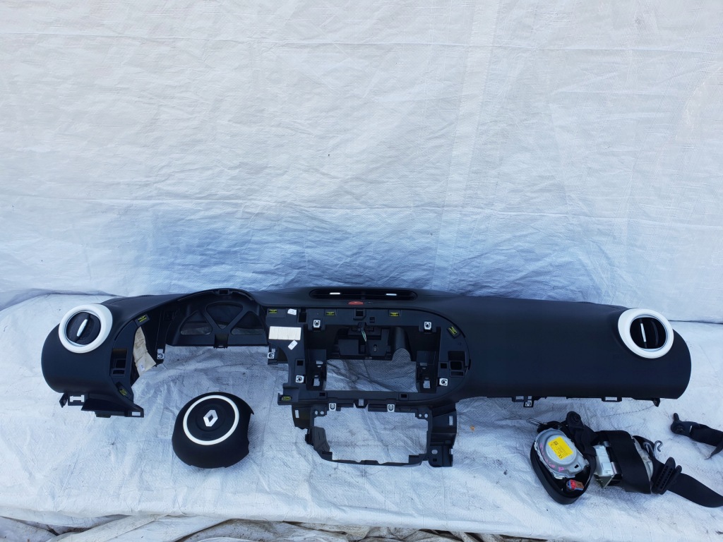 Купить Renault twingo iii 14-18 приборная панель панель  приборная панель подушка air bag ремни