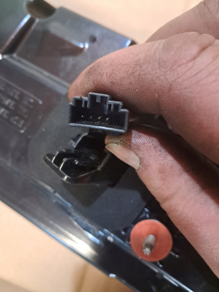 фото №13, Audi q7 4m лампа левый задняя usa 4m0945093d