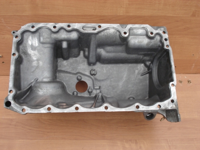 Поддон масляная 1113 8572020 bmw f10 f11 xdrive 2.0 d b47 масла 3 Оригинал