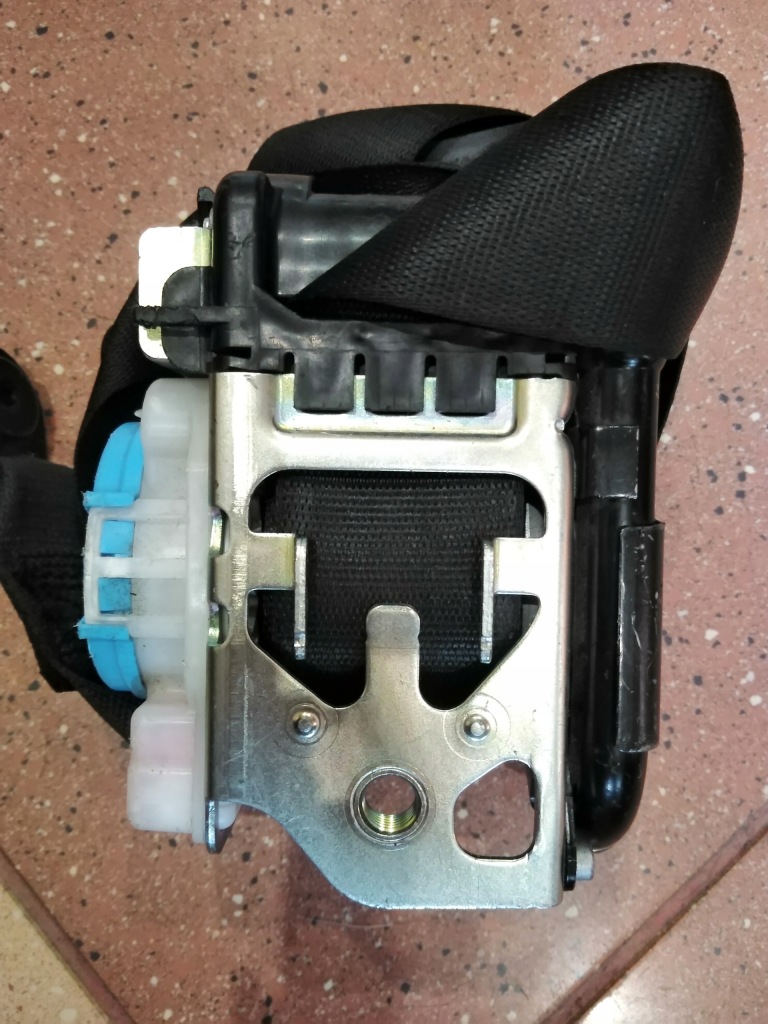 Mercedes cla ремень правая сторона Недорого