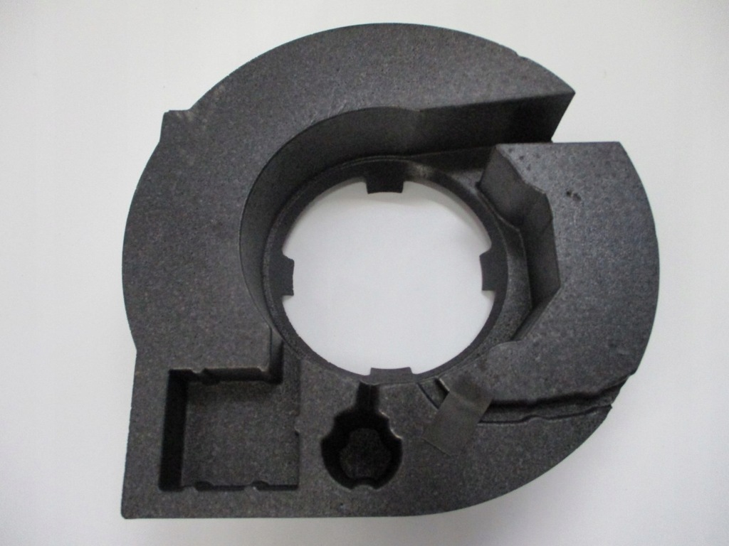 фото №1, Вкладиш багажника renault kadjar 18r 281j89815r