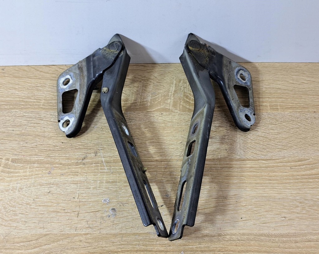 фото №1, Audi q7 4l lz7l петли капот пара комплект #