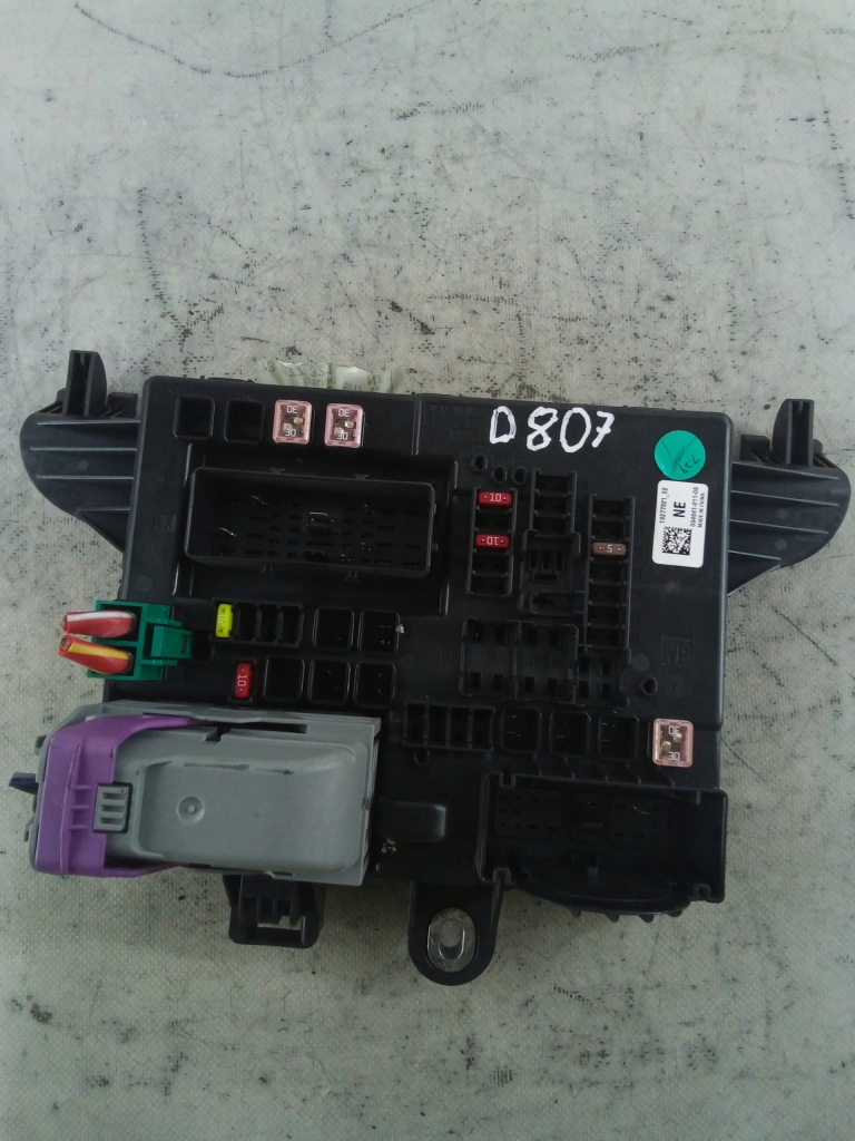 D807 коробка предохранителей insignia 13277321 Цена