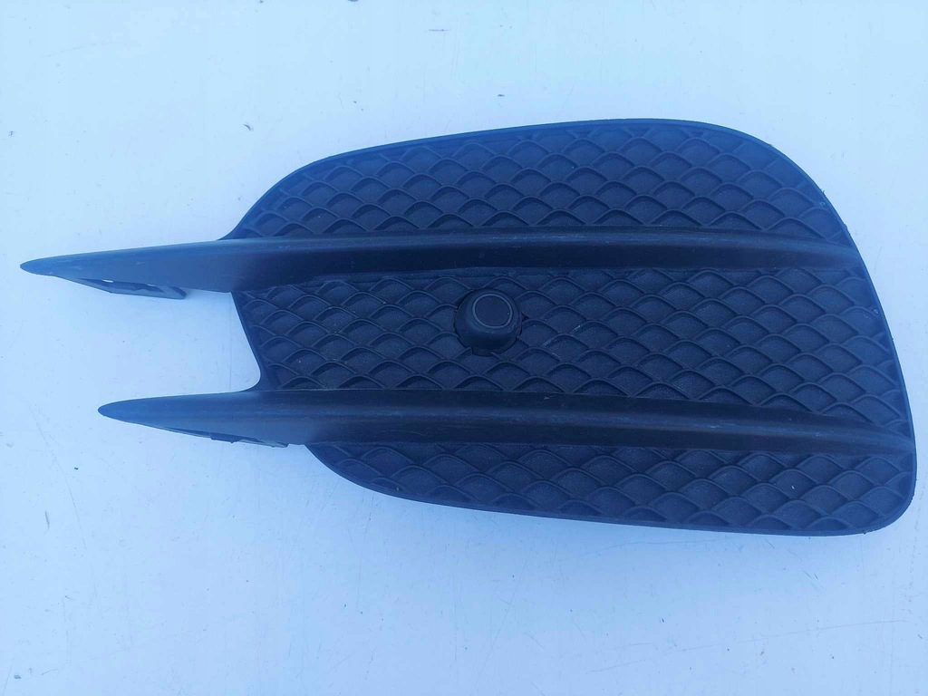 фото №1, Mercedes-benz оригинальный номер 2138856700 решётка вентиляционная, бампер