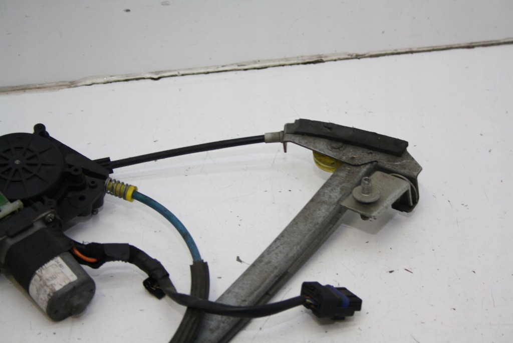 Подъемник механизм стекло левый перед alfa romeo gt 606815930 Оригинал