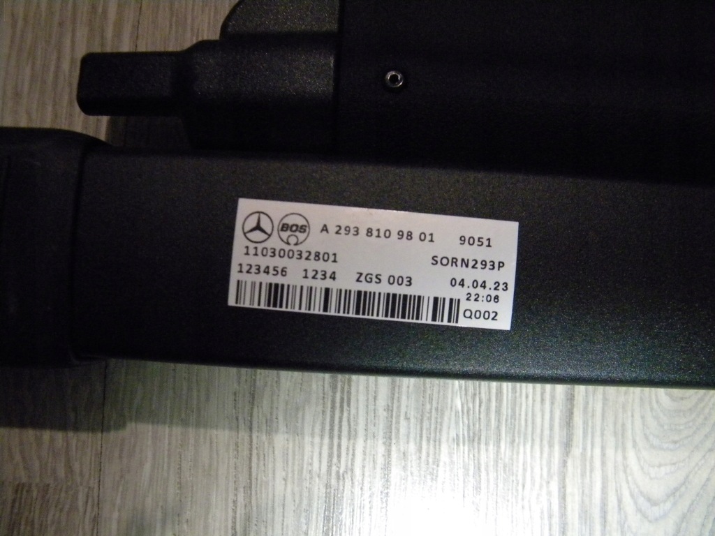 Jak nowa шторка багажника оригинальная mercedes eqc 19-24 a293 czarna fv 293 Доставка