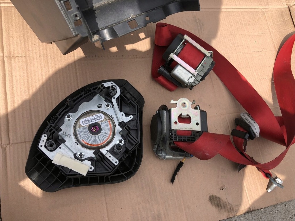 фото №7, Приборная панель панель 2x подушка безопасности ремни peugeot 207 06-10r