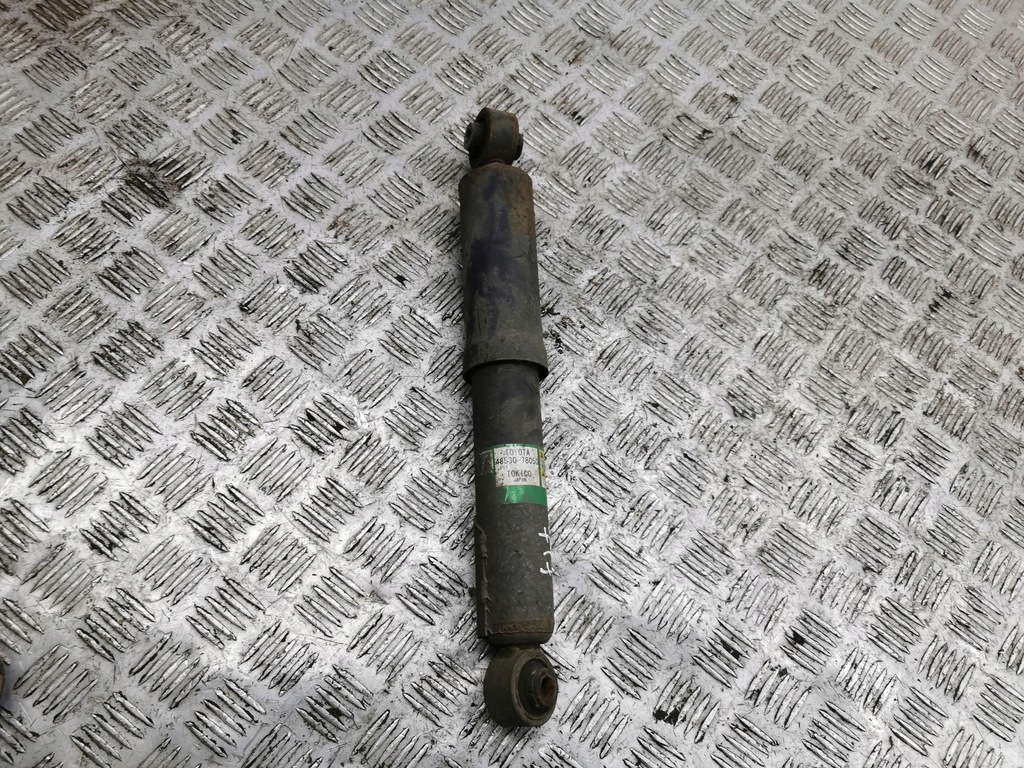 фото №1, Lexus nx 2017 права сторона амортизатор задній