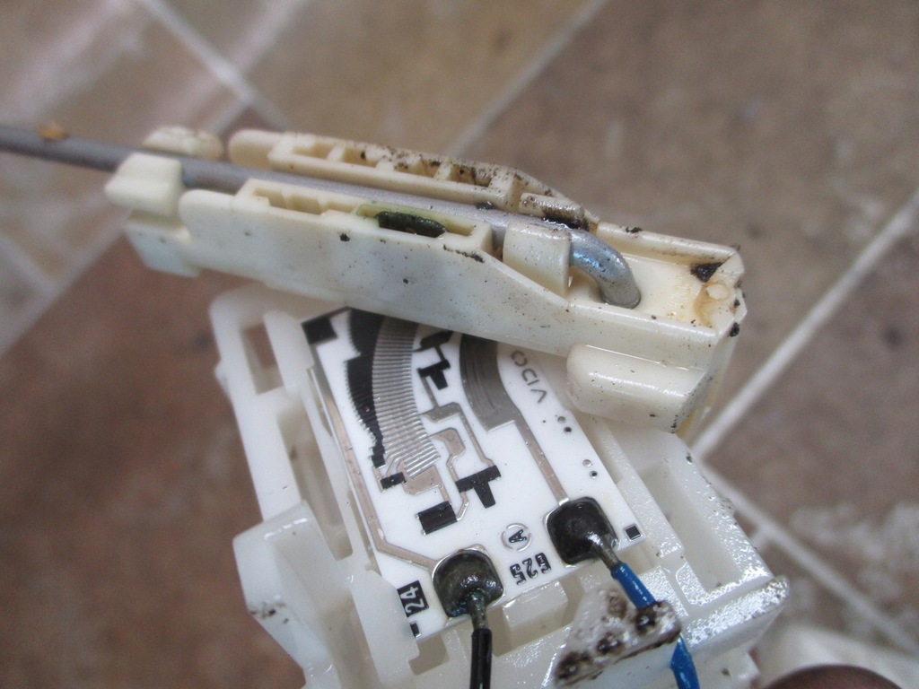 фото №15, Датчик рівня пального audi a6 c5 4b0201317ab 2.7t 4b0201317a 2.5tdi