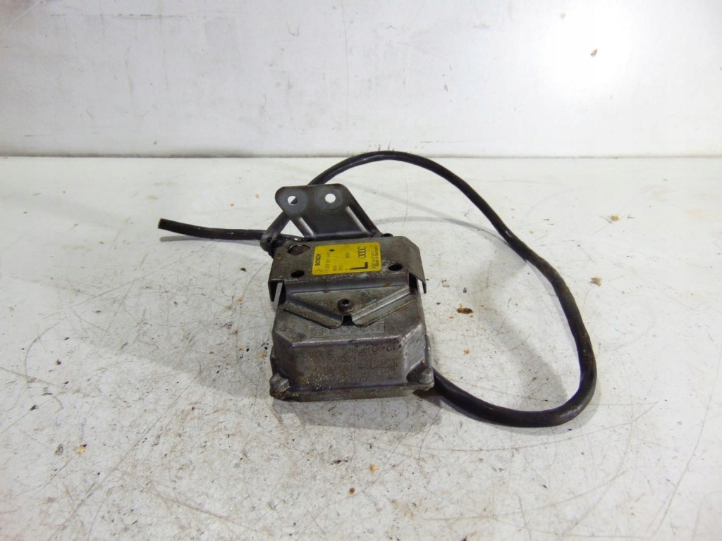 фото №1, Преобразователь ксенон левая audi a8 d2 4d0907474