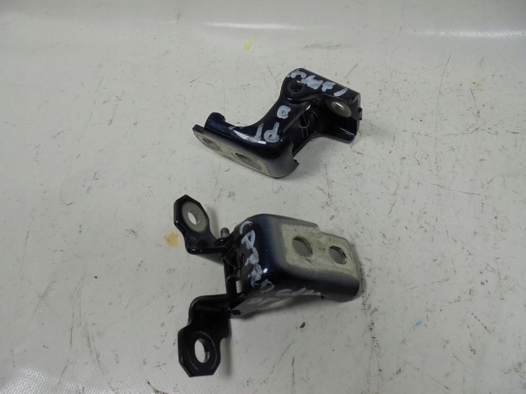 Купити Петля двері правий задній kod bixwd 804000016r renault captur i рестайлінг  18r.