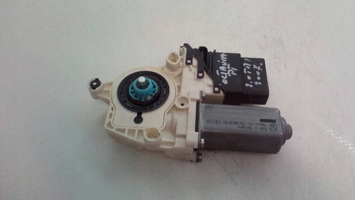 фото №6, Моторчик скло правий задня octavia ii 1k0959704j