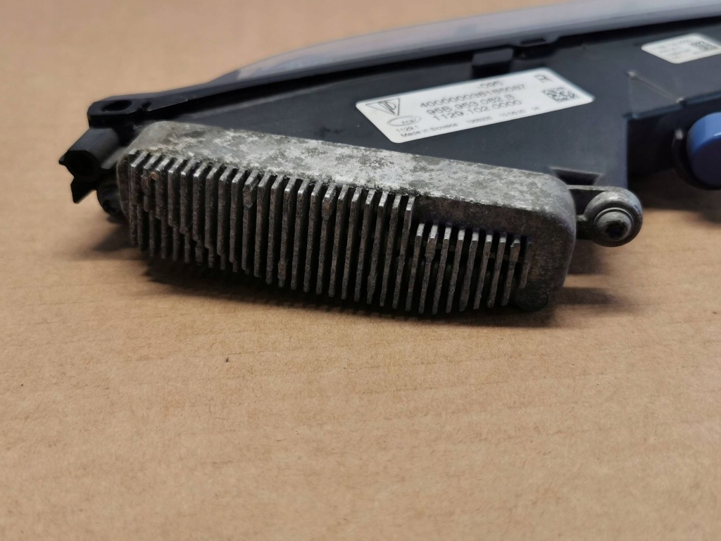 Porsche macan 95b рестайлинг  18- противотуманная фара правый led drl перед 95b953082b с Разборки