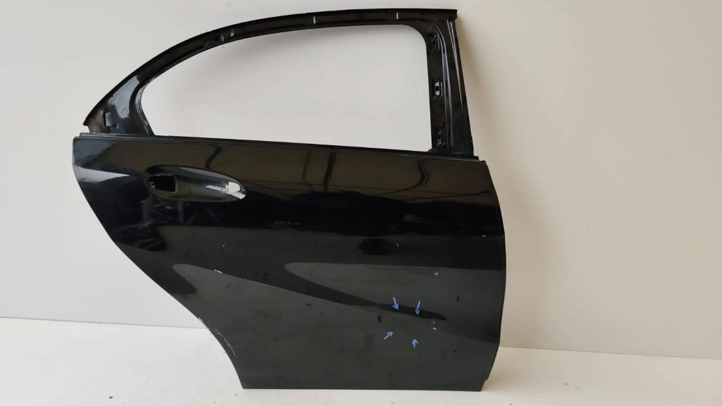 фото №1, Mercedes a-klasa 177 двері правий задня 1777321000 оригінал