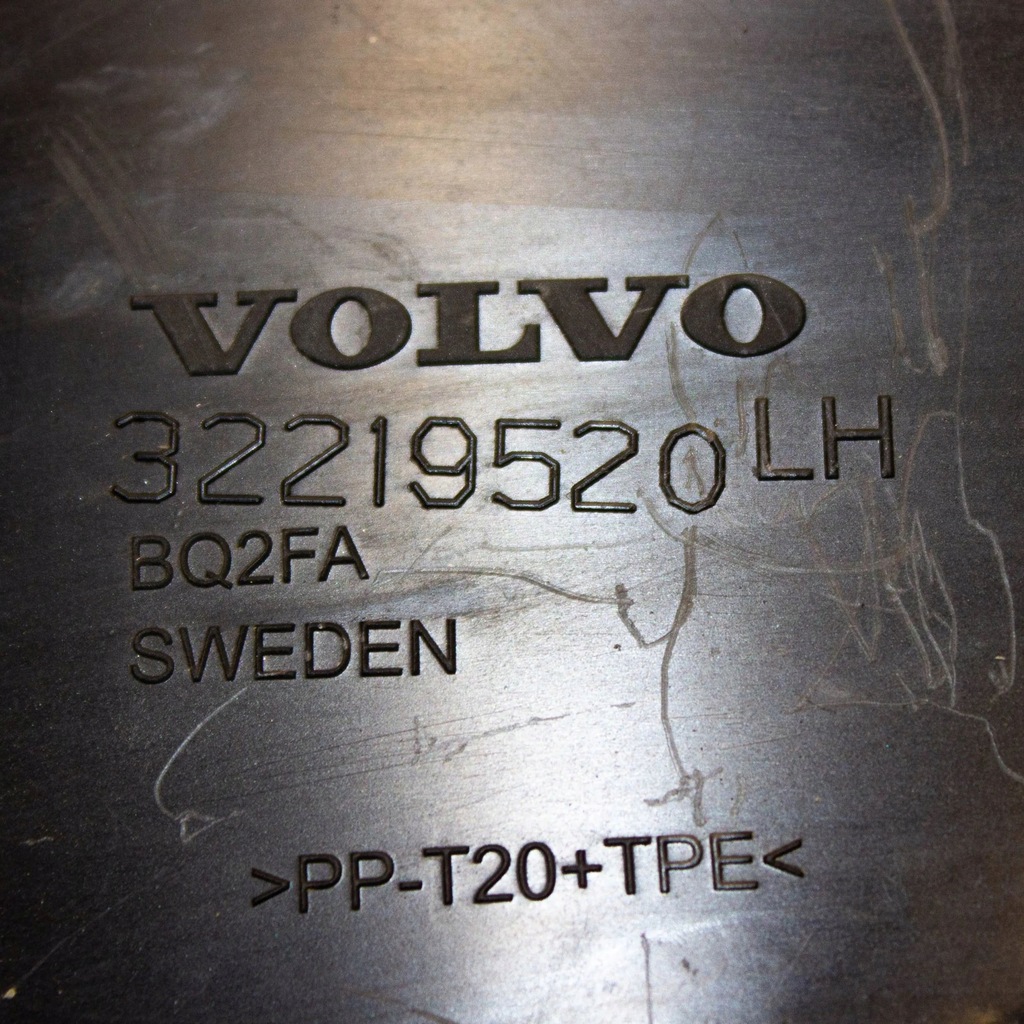 фото №6, Volvo xc90 2020 перед сторона левая молдинг / накладка na крыло передний