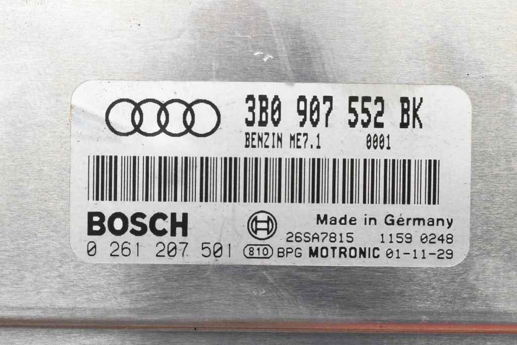 Блок керування бортовий комп'ютер двигуна 3b0907552bk 0261207501 audi a6 c5 2.4 v6 170 km Зі Шроту