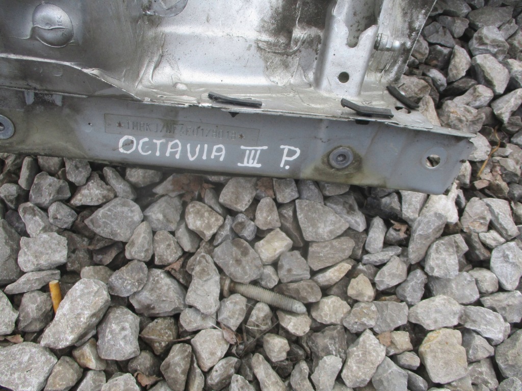 Лонжерон четвертина крила перед праві skoda octavia 3 5q0802068 Доставка