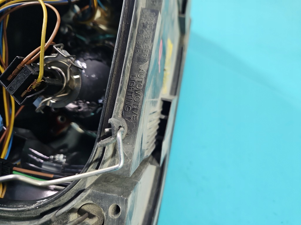 фото №9, Фара правий лампа перед volvo v50 s40 ii europa 04-07