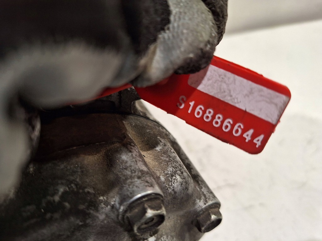 фото №5, Компрессор кондиционера 8200866440 dacia sandero i 1.5 dci 08-