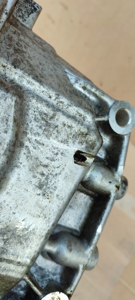 Jeep cherokee fiat alfa 2.2 піддон масляна Зі Шроту