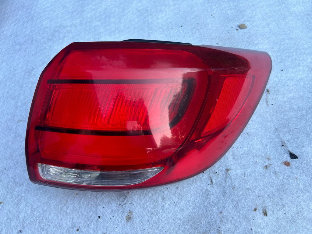 фото №1, Kia sportage iii 3 лампа правый задняя w крыло 92402-3w5
