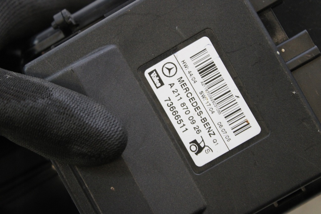 фото №12, Mercedes w211 насос привід кришки багажника 2118000048