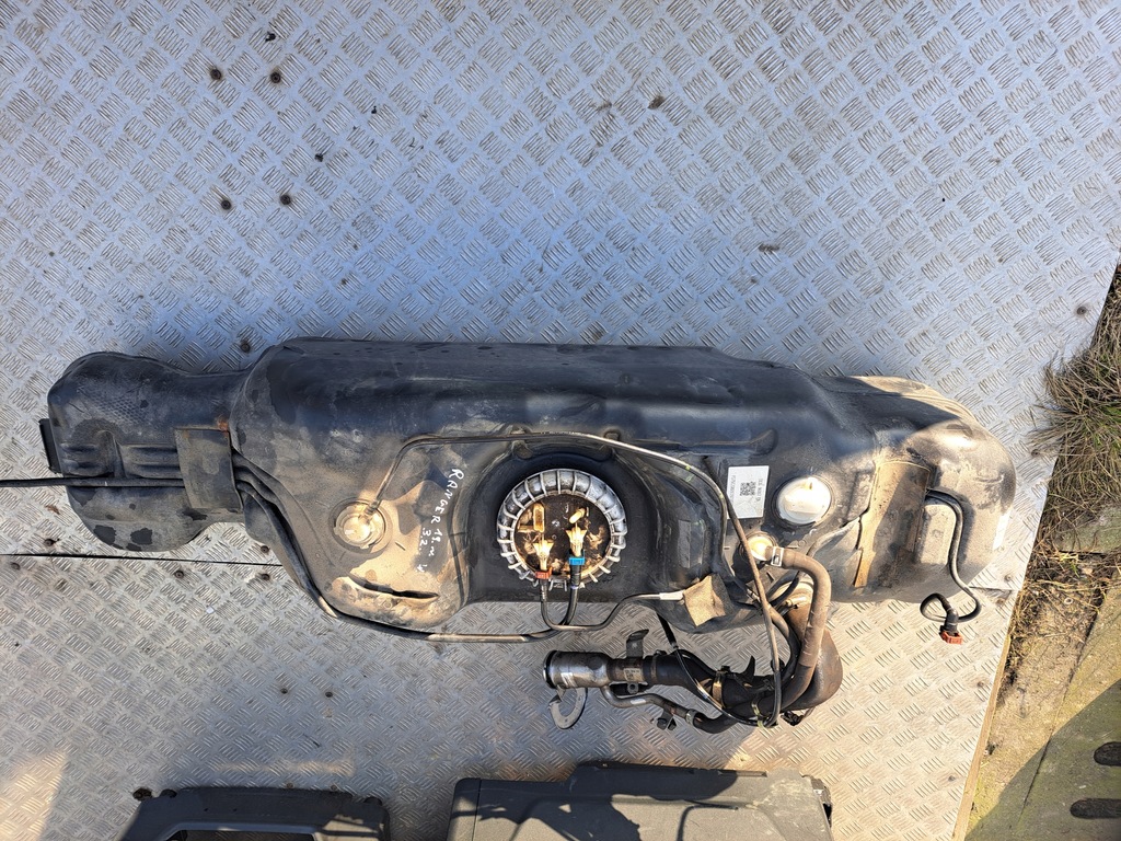 фото №3, Ford ranger 3.2 tdci 2019 r бак топлива eb3g-9k007-eb