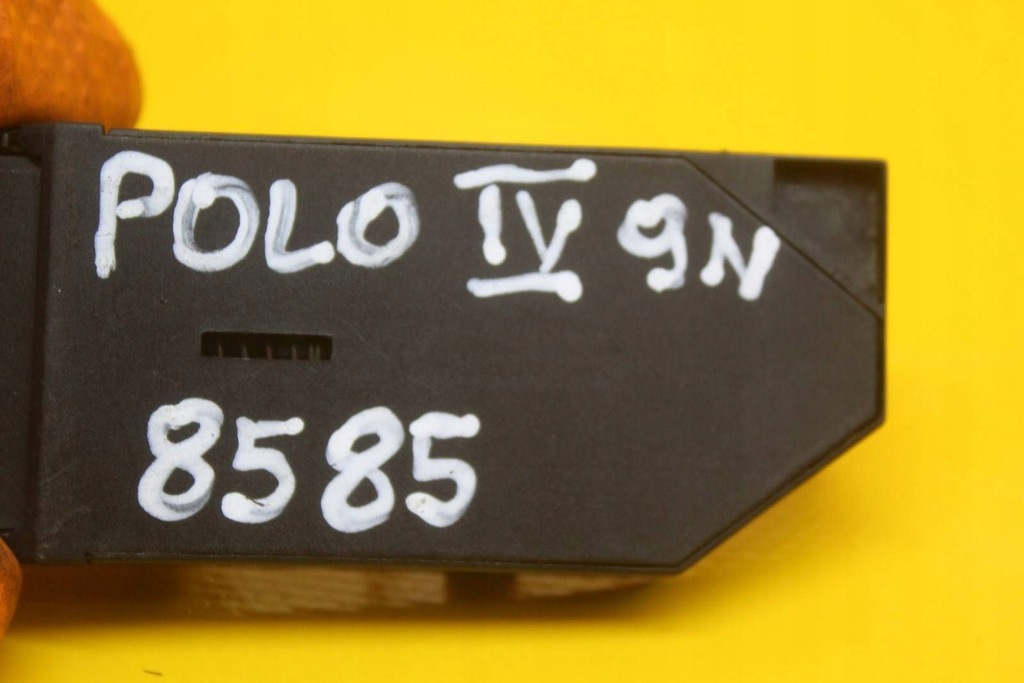 фото №7, Датчик модуль замыкание i открывания сиденье сиденье vw polo iv 9n