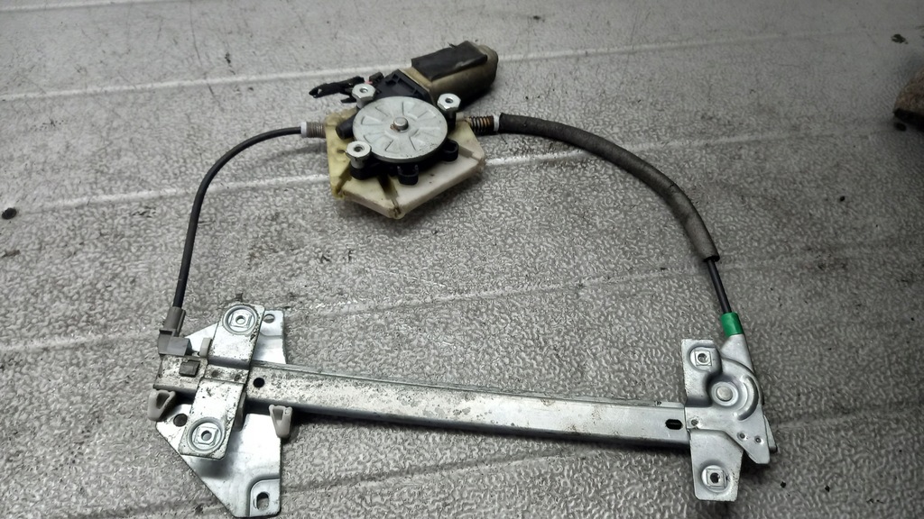 фото №2, Підйомник правий задня volvo v40 01r kombi