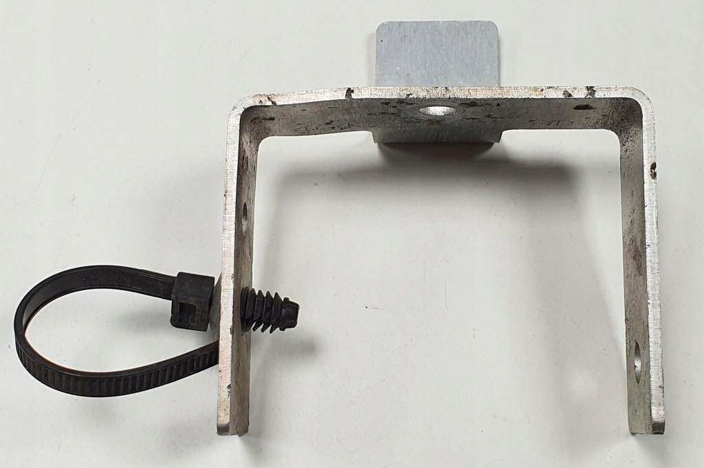 фото №1, Кронштейн кронштейн кондиционера aston martin rapide