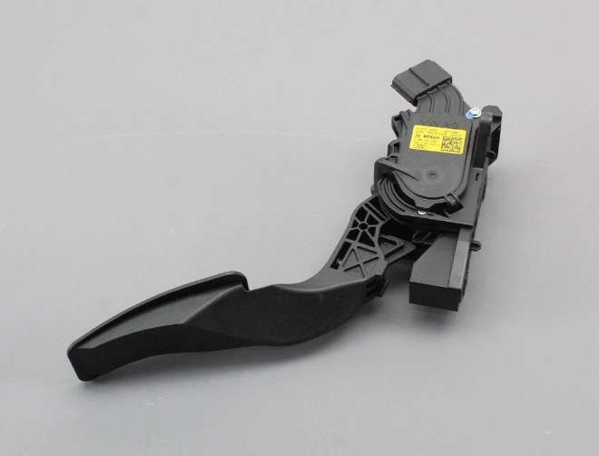 фото №2, Skoda rapid nh accelerator педаль rhd 6r2721503f