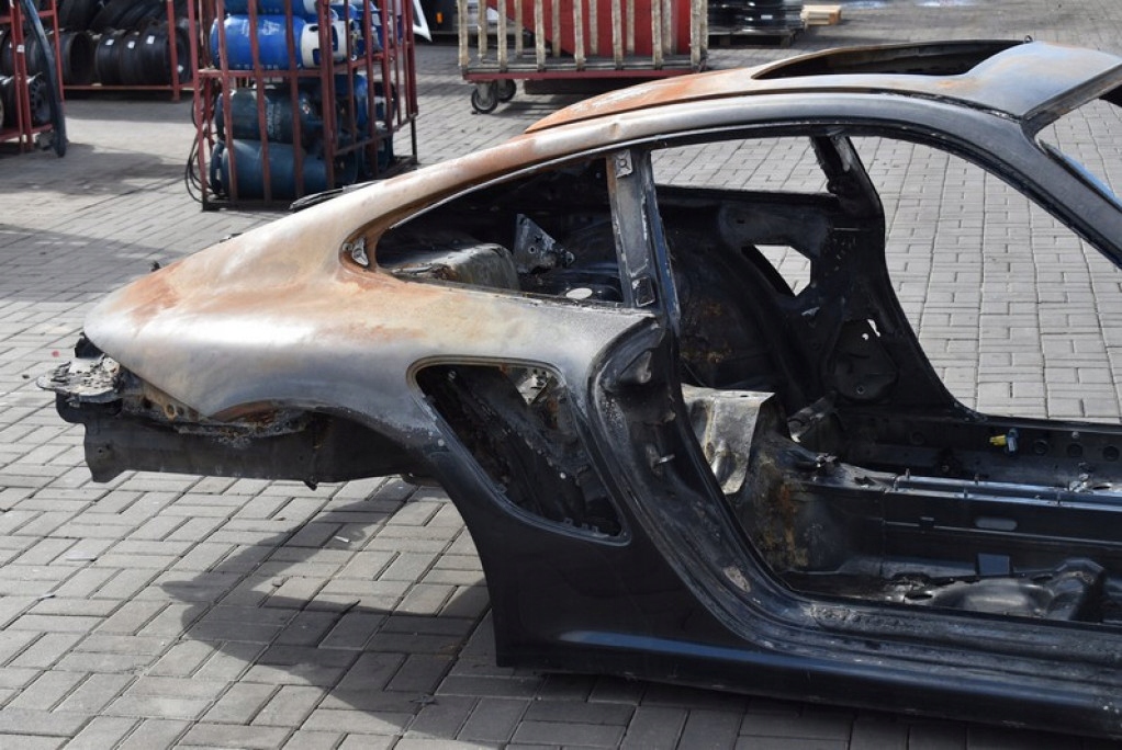 Четверть крыло  левый правый  задний порог стойка  porsche 911 6 vi 997 купе рестайлинг Недорого