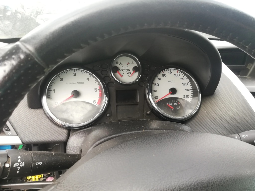 фото №1, Счетчик 1.6 hdi peugeot 207