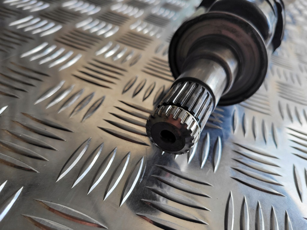 фото №13, Toyota yaris cross приводной вал передняя правая оригинал fv