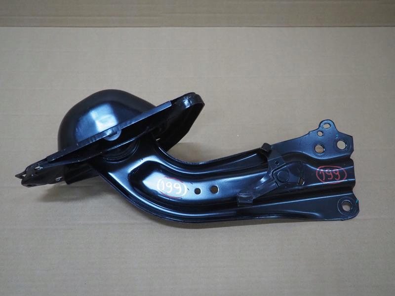 фото №1, Важіль правий задня toyota c-hr