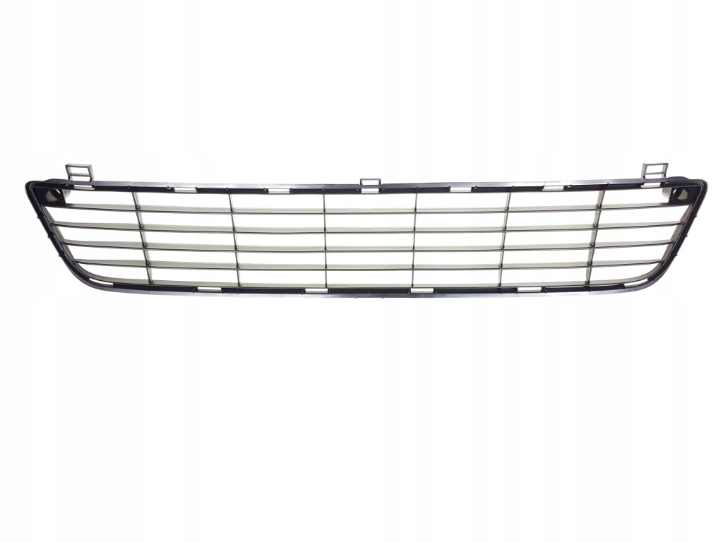 фото №1, Hilux 11-15 решётка решётка радиатора бампер перед