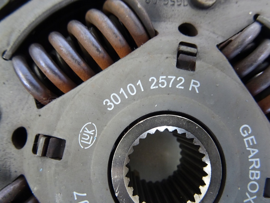 фото №7, Nissan 1.5 dci зчеплення комплект 302103950r 302050736r 301012572r