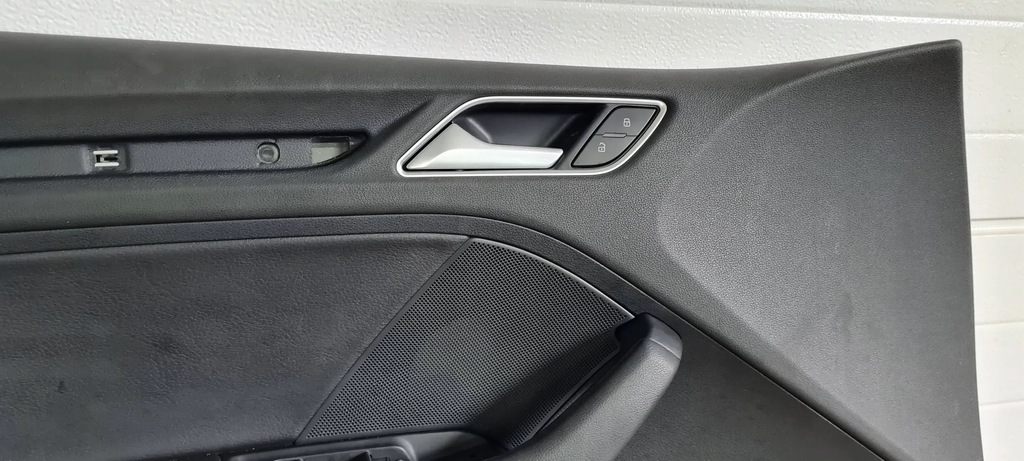 фото №13, S3 8v sedan a3 обшивка двері лівий перед шкіра bangolufsen 8v5867105