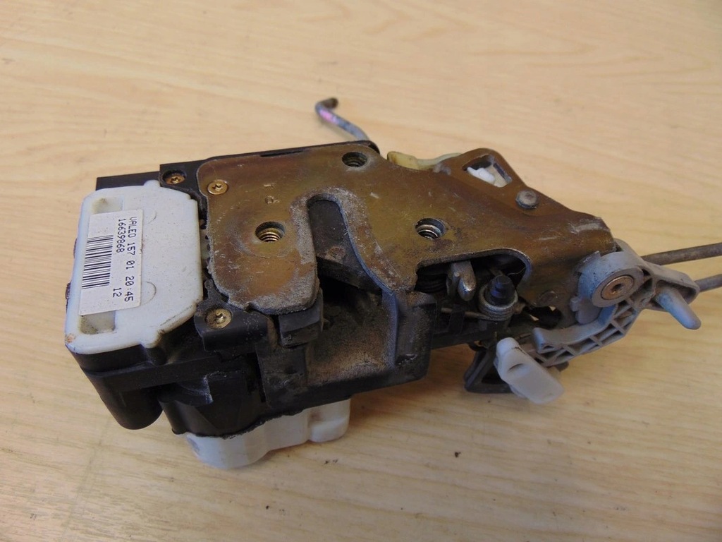 фото №4, Замок правый задняя chevrolet tahoe 4/2 контакты europa