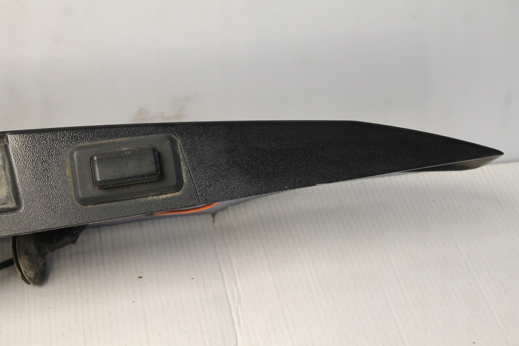 фото №9, Накладка крышки микровыключатель jeep grand cherokee wk 2007