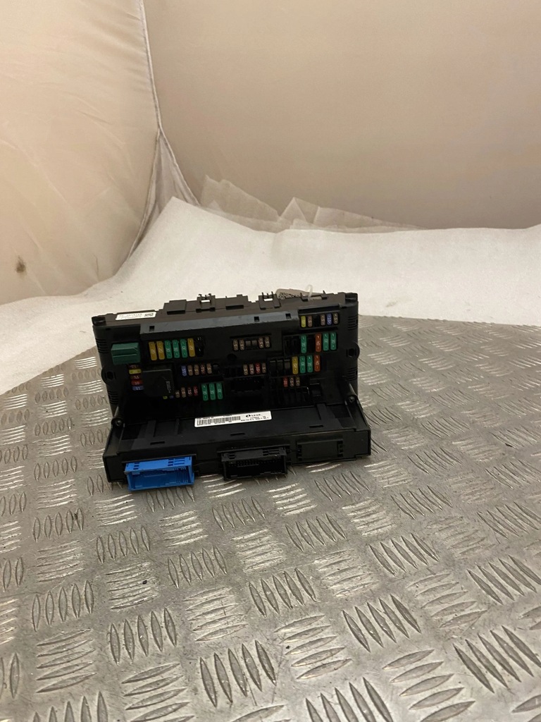 фото №7, Bmw x4 f26 2018 рамка / модуль запобіжників 317033444