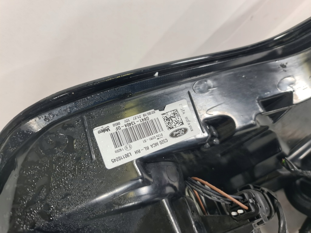 Kuga mk2 рестайлинг  st комплект  фара задняя led правый  левая с Разборки