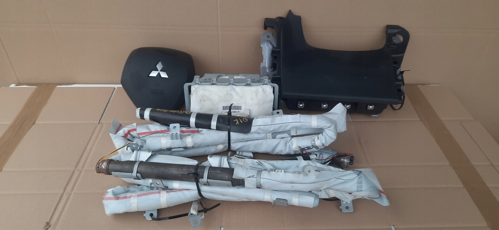 фото №10, Приборная панель приборная mitsubishi outlander iii 13-18