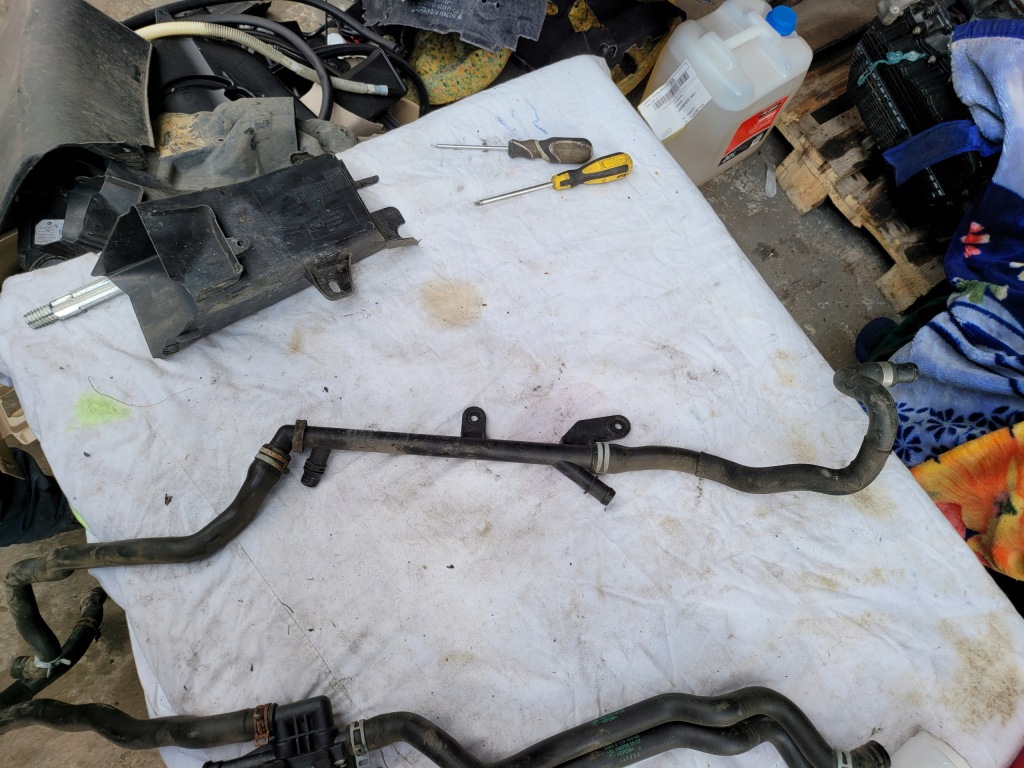 фото №1, Bmw 5 f07 f10 f11 труба шланг пабтрубок  воды 9193864