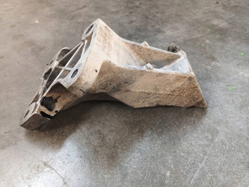 фото №3, Кронштейн кронштейн кронштейн hpla6037ab jaguar land rover range rover 2.0 d