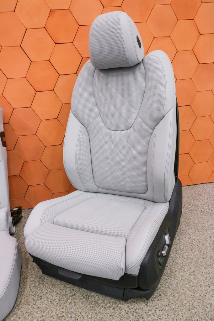 фото №10, Bmw x6 g06 салон сиденья обшивки кожа sensafin silverstone